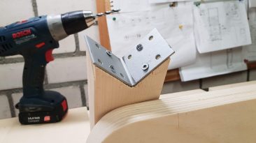 Jig for drilling straight holes