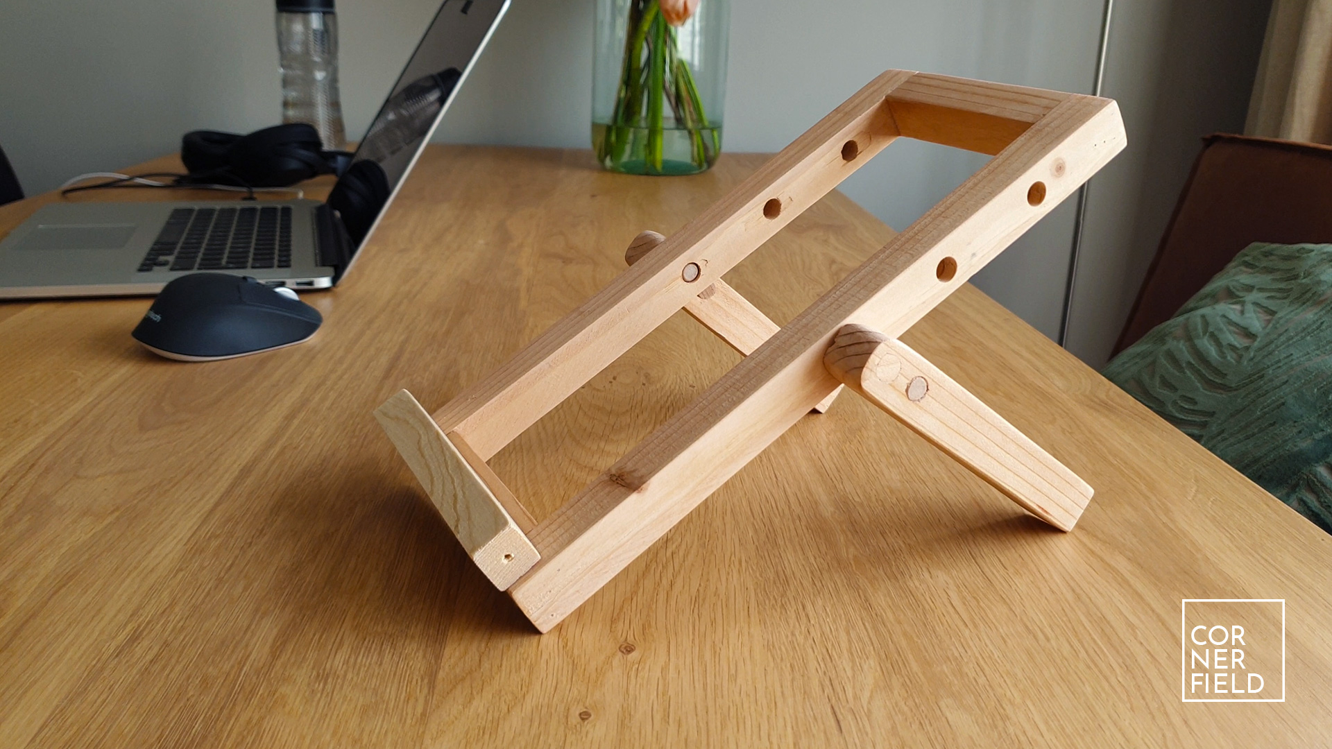 Foldable Laptop Stand - Using Wooden Rulers : 3 Steps (with Pictures) -  Instructables